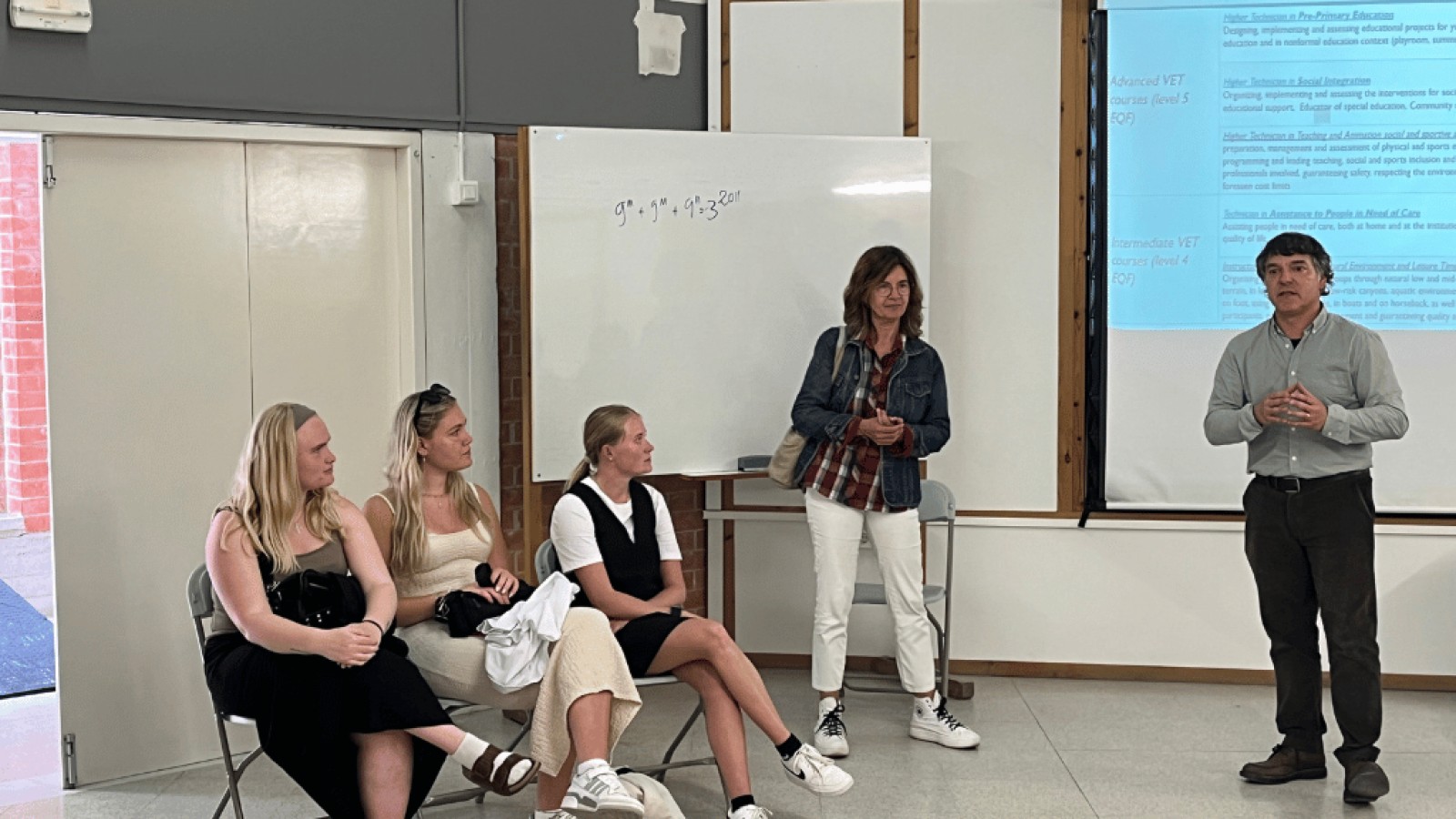 Les estudiants daneses, a l'INS Antoni Pous