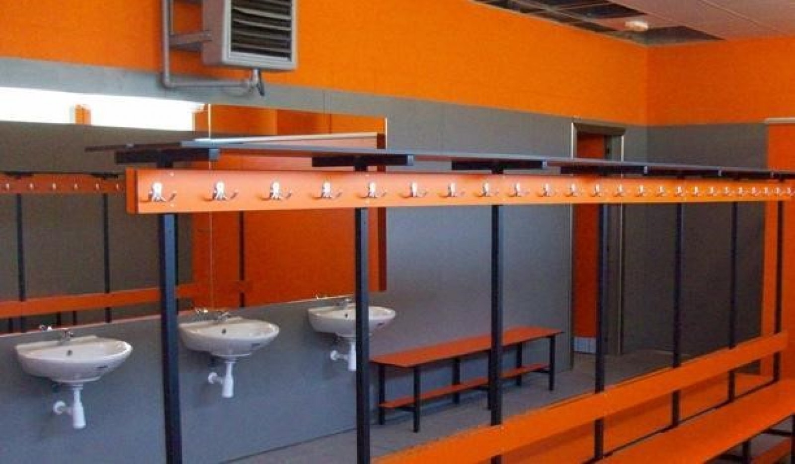 Les dutxes dels equipaments esportius es tornaran a obrir