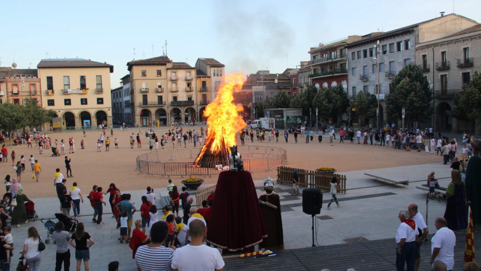 Manlleu acull diferents celebracions de la revetlla de Sant Joan