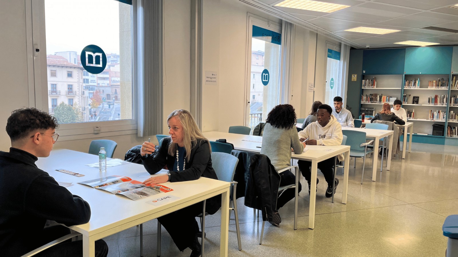 La trobada es va fer a la Biblioteca Municipal