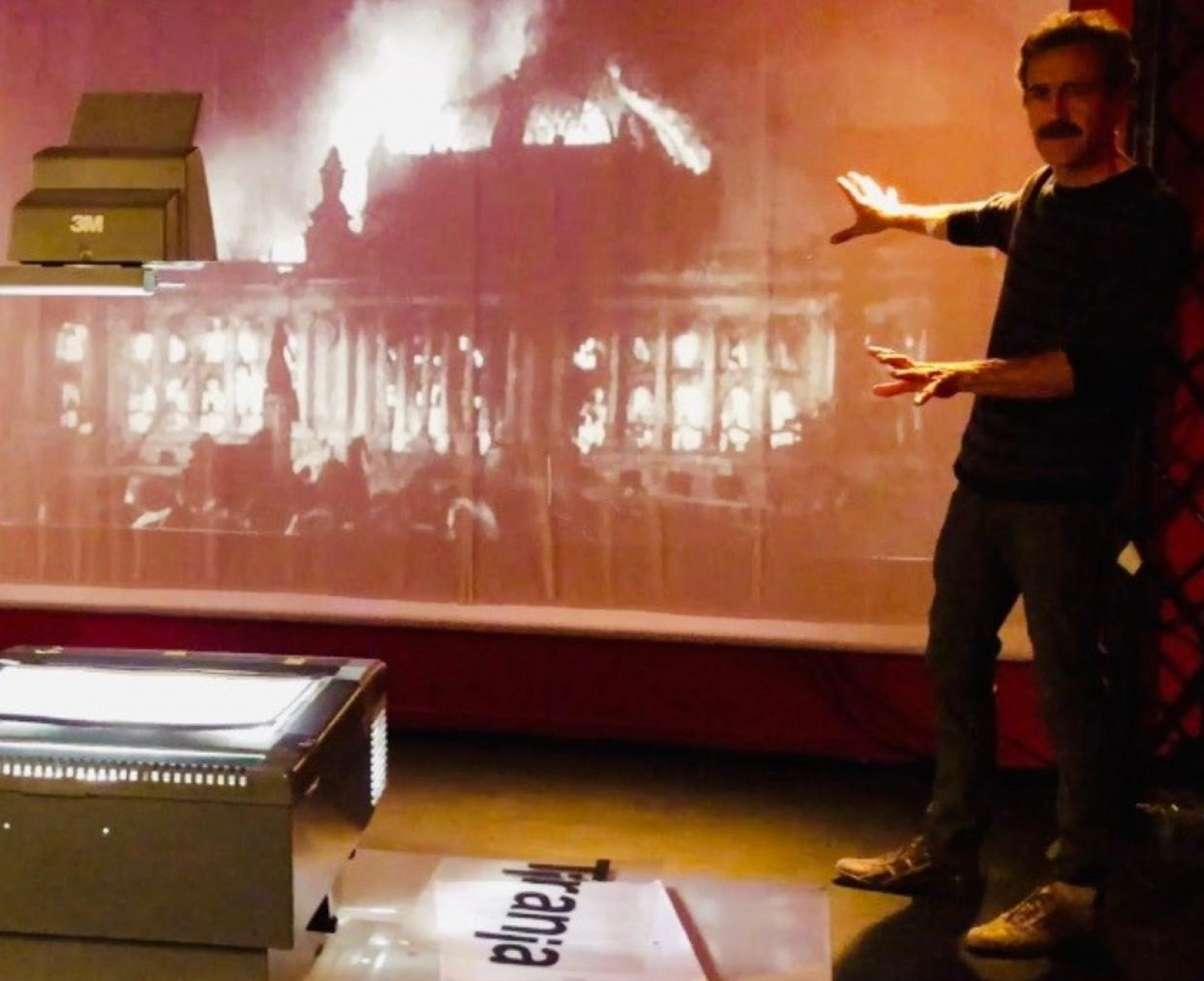 Escena de l'obra 'Sobre la Tirania'