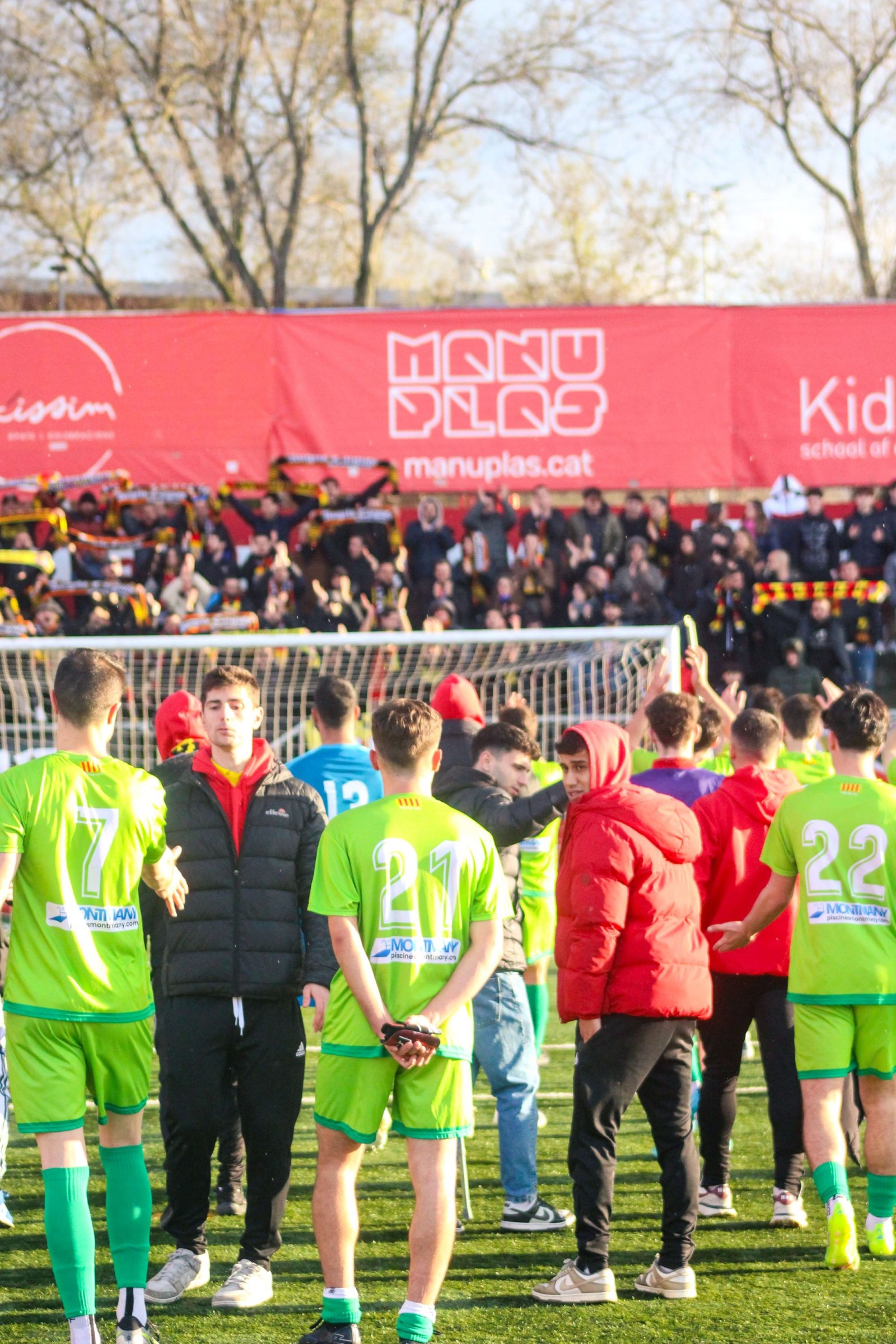 L'AEC Manlleu va donar molt bona imatge dins i fora la gespa