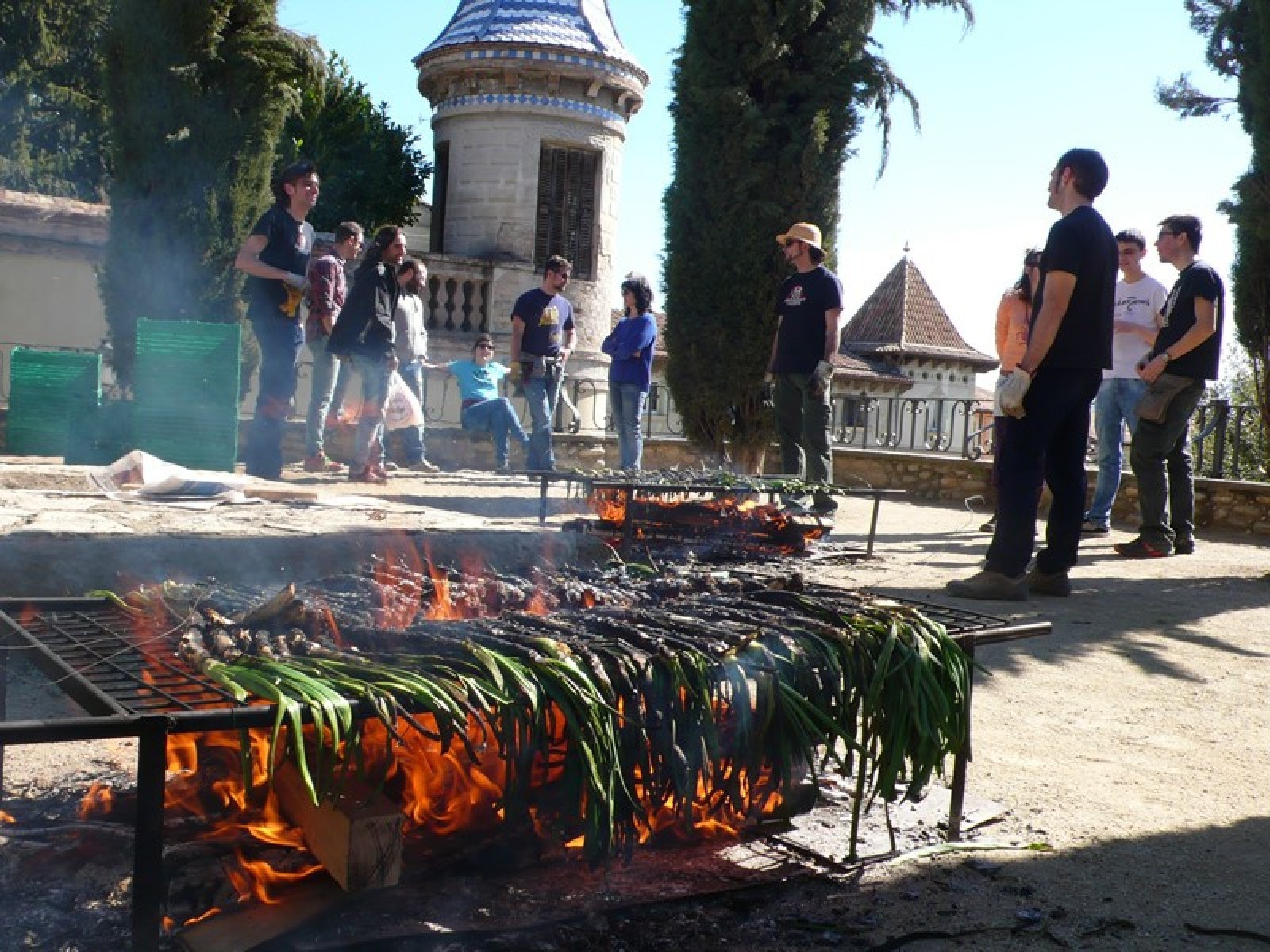Diumenge, calçotades a Manlleu
