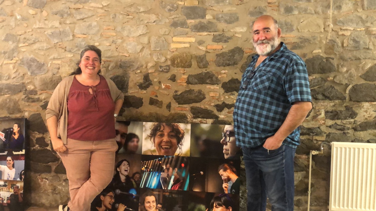 Exposició fotogràfica en motiu de les 12 h.