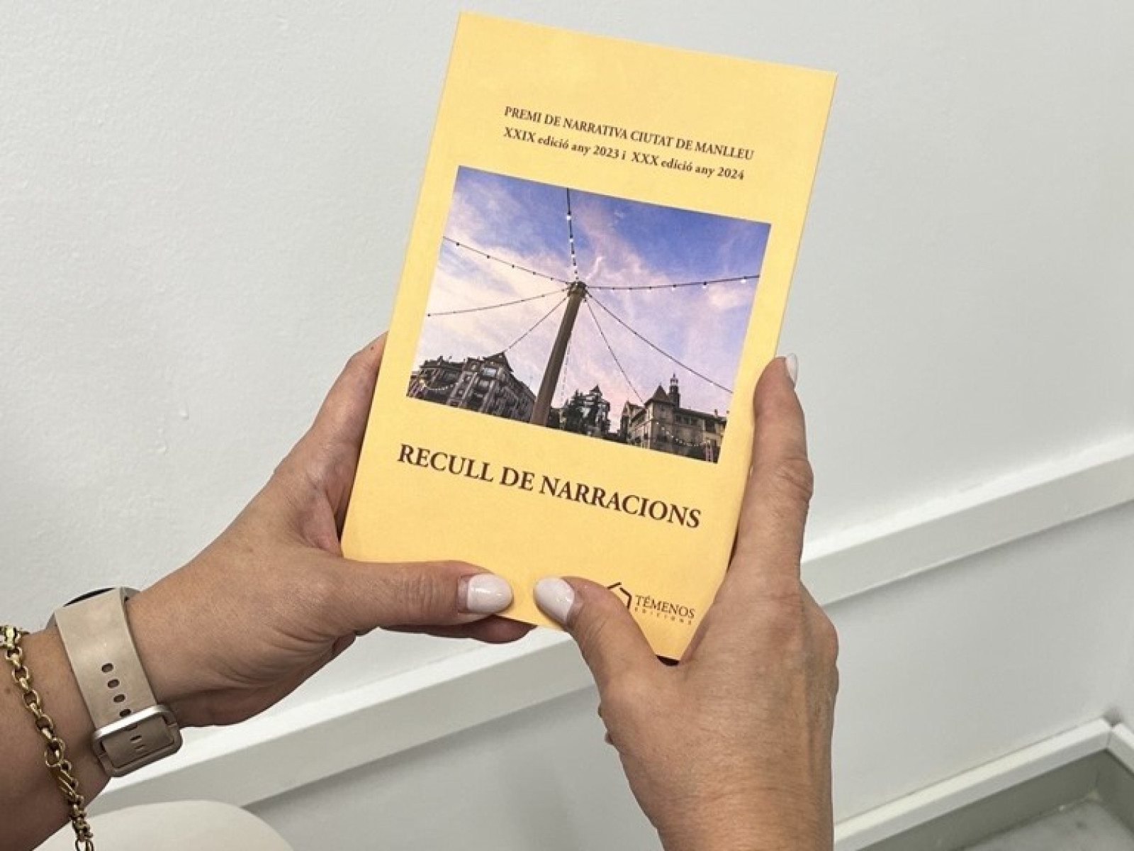 Les obres guanyadores es publiquen en un recull biennal editat per Témenos Edicions