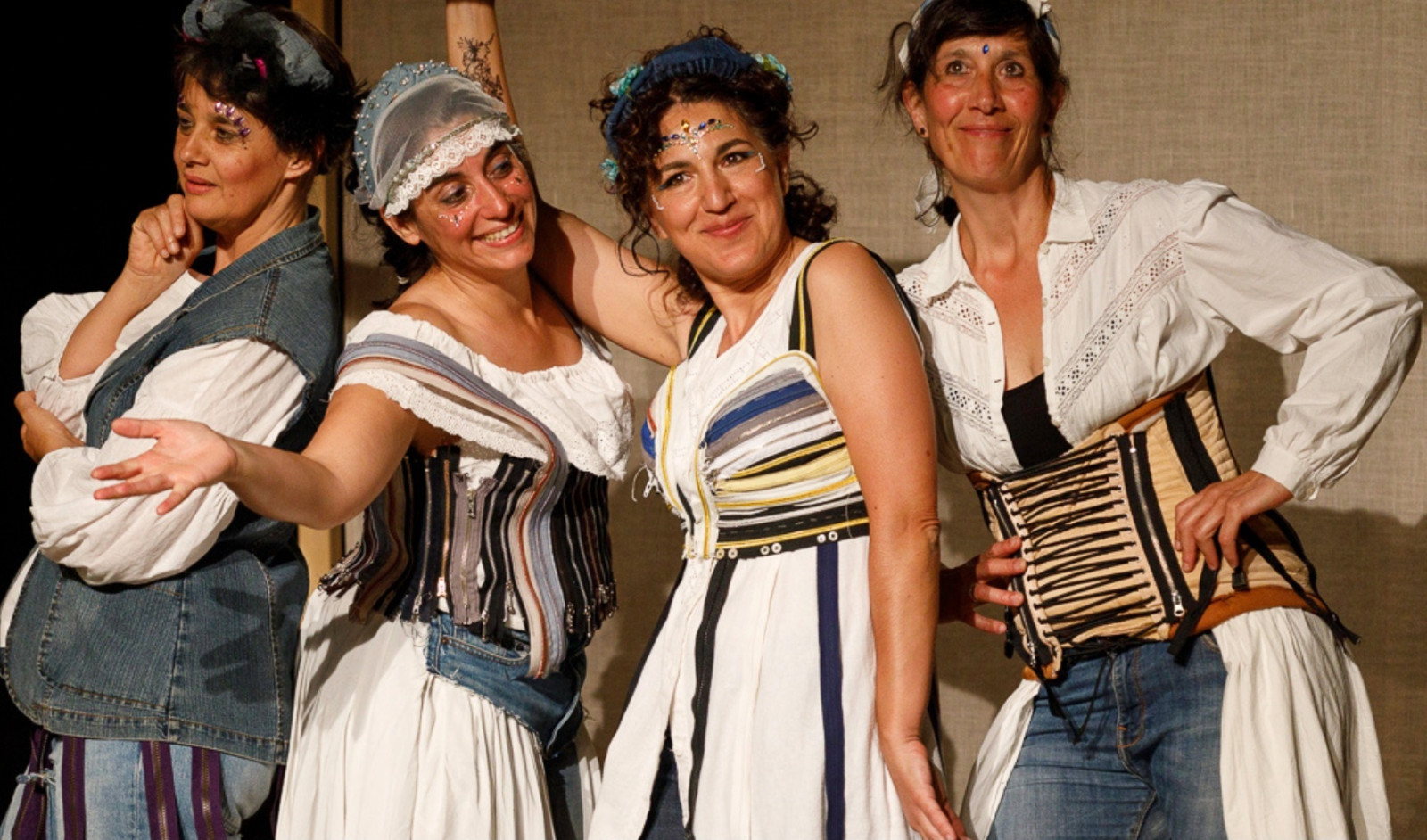 L'obra permet conèixer les interioritats d'un espectacle teatral