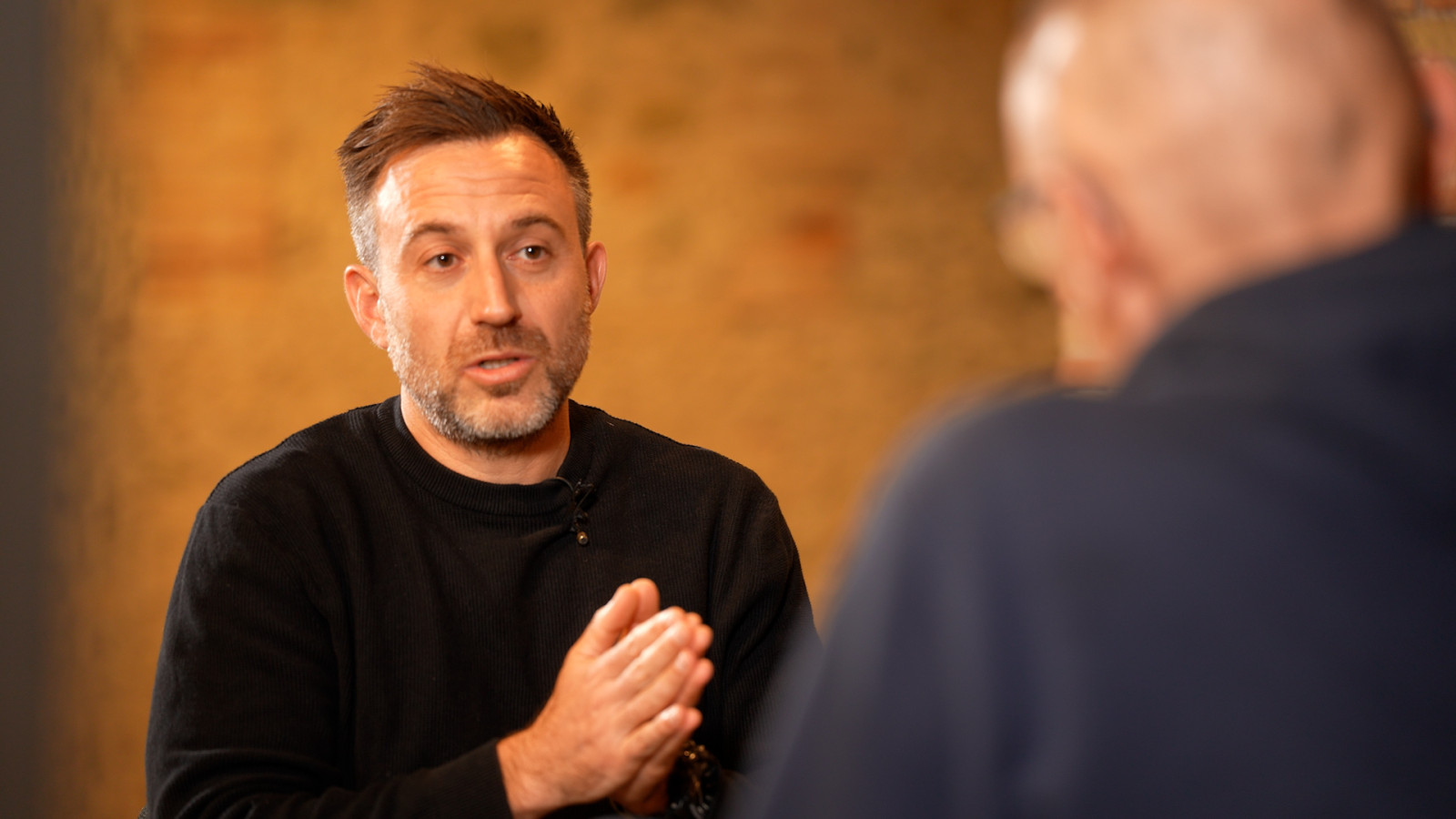 El videopòdcast està format per diverses entrevistes i converses