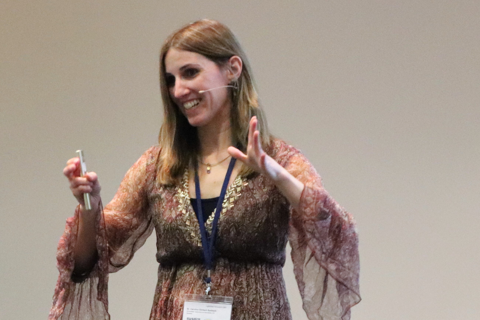 Carolina Gimbert Suriñach en una conferència