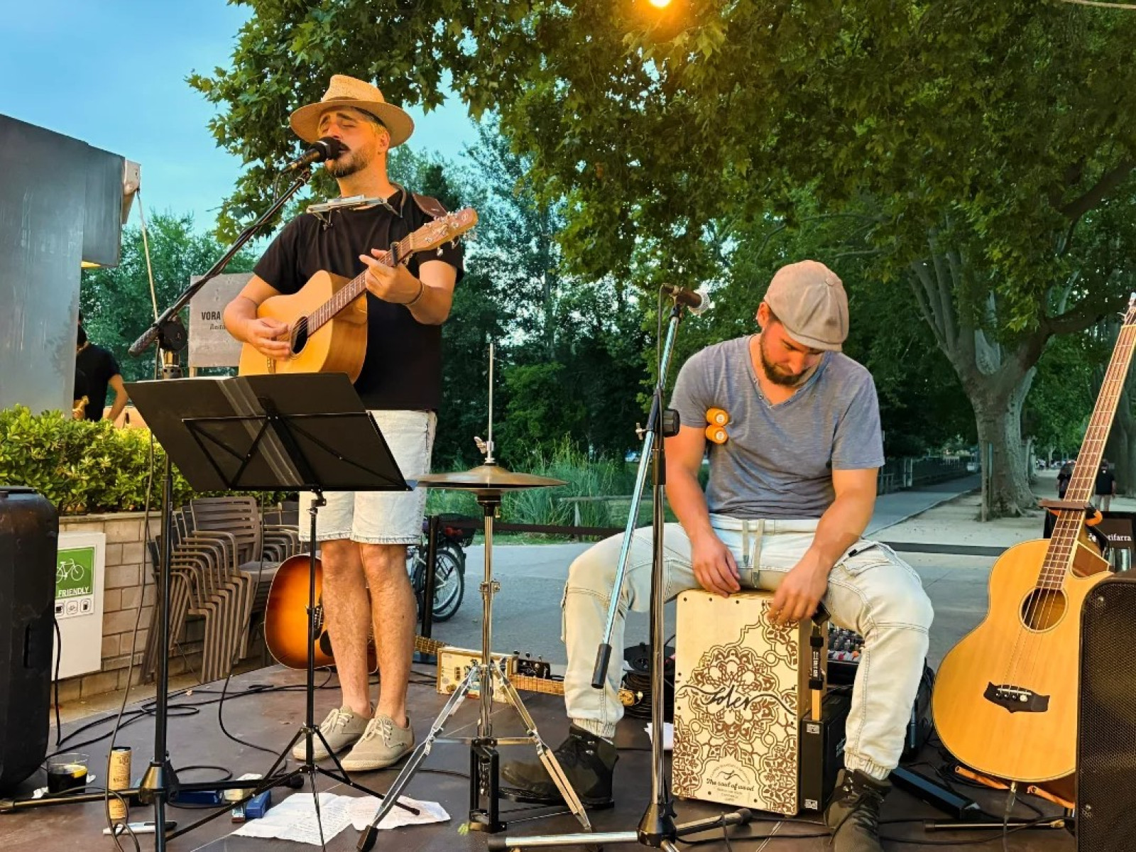 Cris and the Tambourine Man actuaran aquest divendres