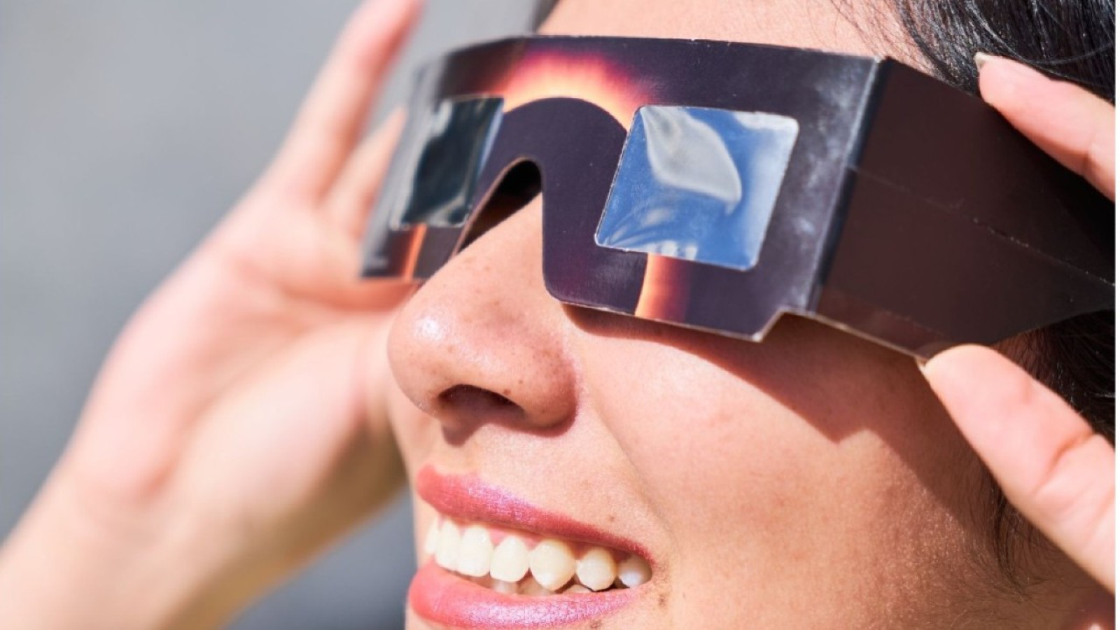 Les ulleres de filtre solar han d'estar certificades i han d'estar en bon estat sense cap desperfecte per evitar lesions oculars