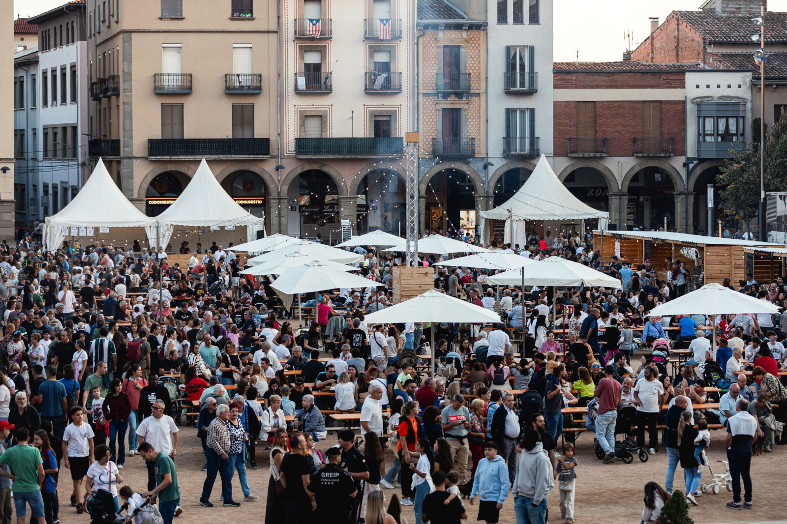 La plaça Fra Bernadí albergarà els 32 espais de restauració, productors i empreses cerveseres
